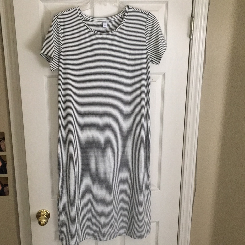 New Old Navy Stripe T-Shirt Dress